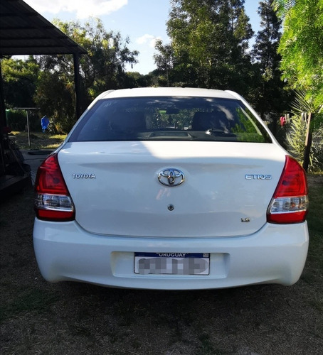 Toyota Etios 1.5 Sedan X 2016