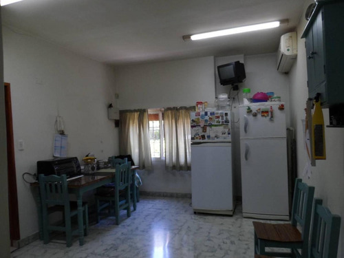 Imagen 4 de 16 de Chalet - 4 Ambientes - Castelar - Parque Sayago - Apta Credi