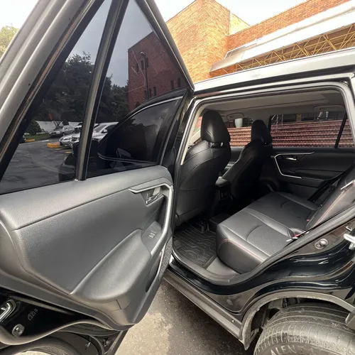 Toyota RAV4 2.5L X-Road 4X4