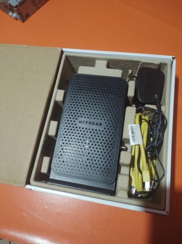 Netgear N600 Wi-fi Docsis 3.0 Cable Modem Router (Usado)