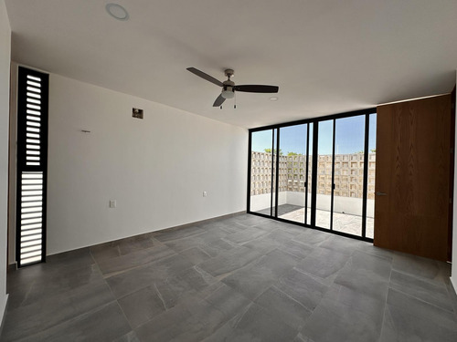 Casa En Venta Merida, Komchen, En Privada Entrega Inmediata