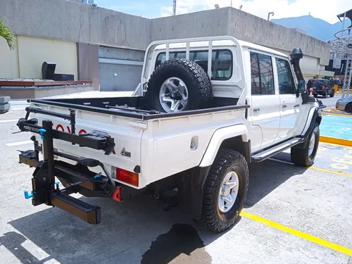 Toyota Land Cruiser S79