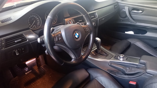 BMW Serie 3 3.0 330i Sedan Executive Step