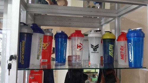 Imagen 5 de 9 de Shaker De Dymatize Carnivor Ultimate Mhp Labrada Otros 700ml