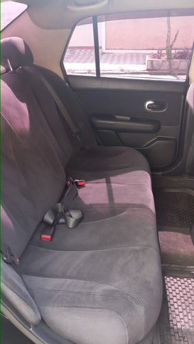 Imagem 7 de 14 de Nissan Tiida 1.8 16v S Flex 4p