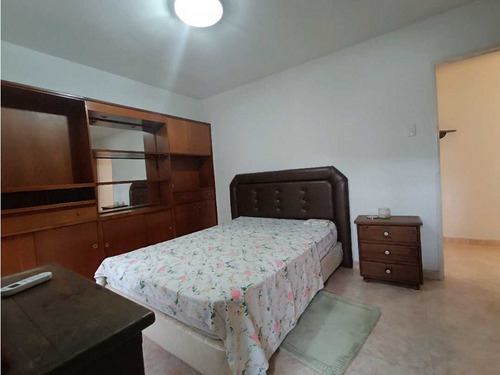 Apartamento En Alquiler Urb Trigaleña Pe-9207744
