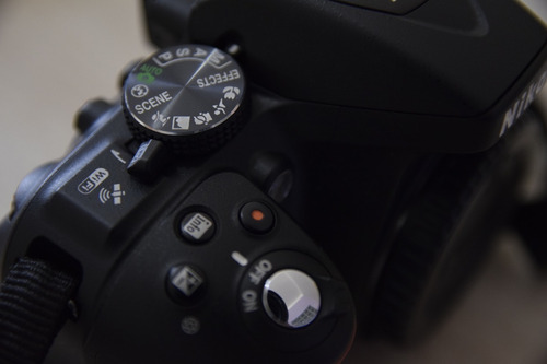 Kit Nikon D5300 18-55mm + Bolsa (menos De 4k Cliques)