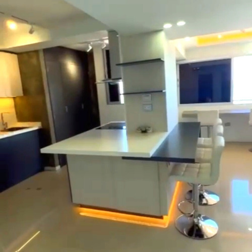 Lm Suites, Casco Central, Lecheria | Alquiler Apto Por Dia | 72 Mts2 | 2h | 2b | 1pe | 65$ Por Dia