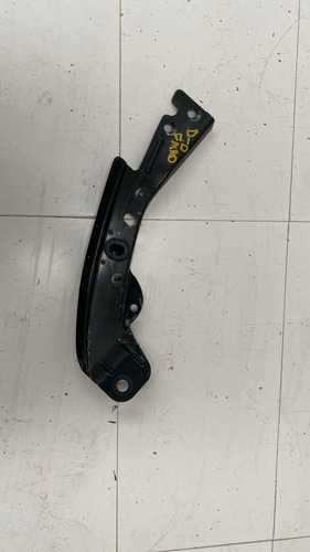 Guia De Faro Superior Dch Dodge Dart Sxt 2013-2016 (Usado)