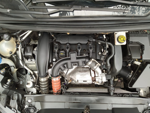 Imagem 10 de 13 de Citroën C4 Lounge 1.6 Thp Flex Shine