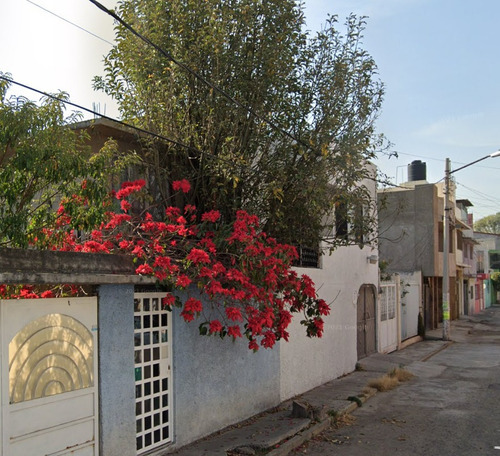 Casa En Venta En Jardines De Casa, Nueva Ecatepec, Edomex, / Recuperacion Bancaria Laab2