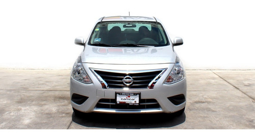 Imagen 3 de 14 de Nissan Versa