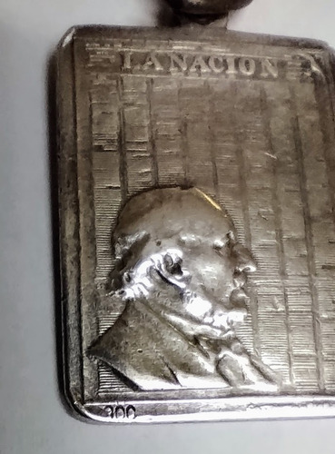 Antigua Medalla Premio Del Diario La Nacion En Plata 900 (Usado)