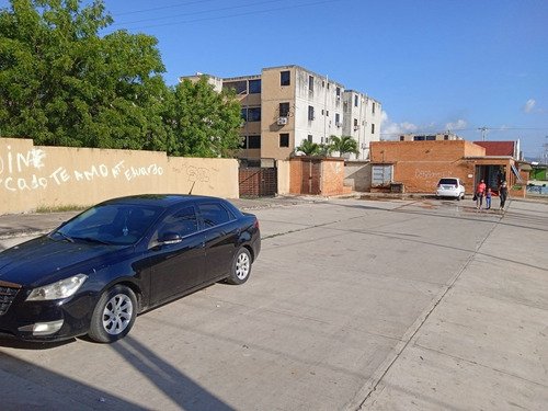 Imagen 3 de 9 de Local En Paraparal Buenaventura Los Guayos L17 Imnova