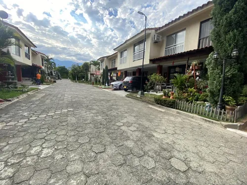 Venta De Casa Condominio En Las Quintas De Don Simón