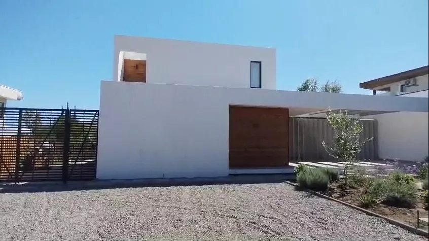 Casa En Chicureo A Pasos De Colegio Alemán