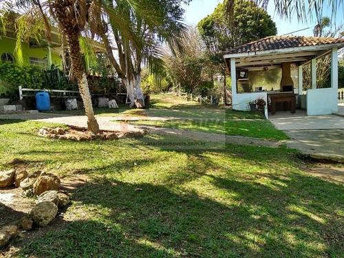 Imagem 2 de 5 de Excelente Chácara.