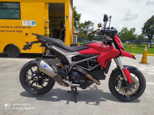 Ducati Hyperstrada 821 2013