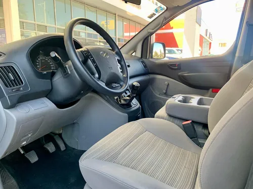 Hyundai Starex 2.4 Cargo Van