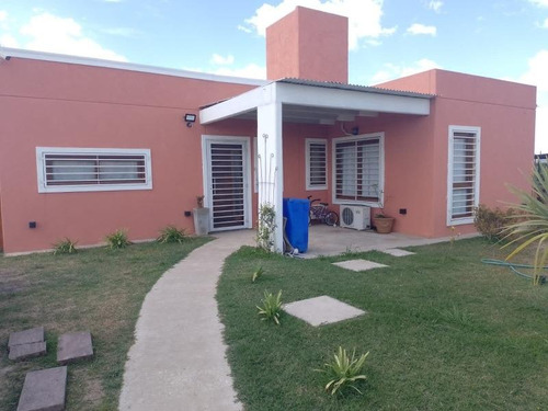 Casa En Venta - 3 Dormitorios 2 Baños - Parque - 360mts2- Alejandro Korn