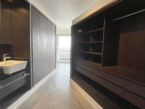 Departamento Full Remodelado En Venta En Vitacura / Vistas