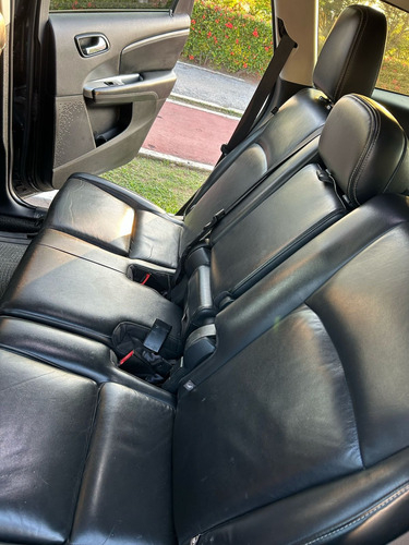Dodge Journey 2.4 Sxt 7 Pasajeros At