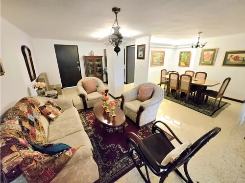 Vendo Amplio Apartamento En Conquistadores