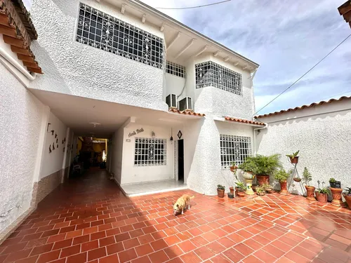 Lh Casa En Venta En Caneyes