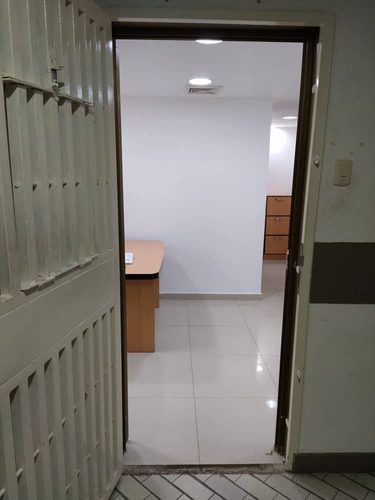 Imagen 14 de 15 de Pc Se Alquila Oficina Centro Seguros La Paz, La California Norte 44m2