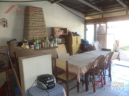 Imagen 10 de 24 de Ph Tipo Casa - Sin Expensas - 190m2 - Fondo Libre - Pileta - Garage - Muy Luminoso