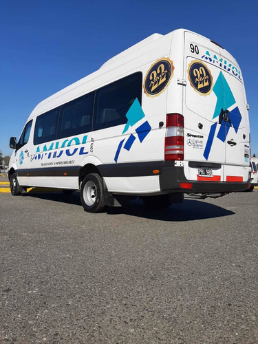 Imagen 13 de 15 de Mercedes-benz Sprinter 2015 2.1 515 Combi 4325 150cv 19+1