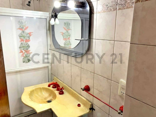 Venta/financia Casa 3 Amb En Ezpeleta