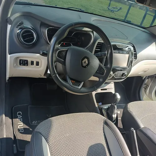 Renault Captur 2.0 Intens Automática