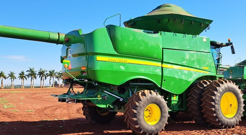 Colheitadeira John Deere S 680 Ano 2012