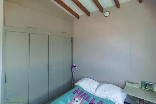 Casa En Venta En Llano Azul. Cod V12978
