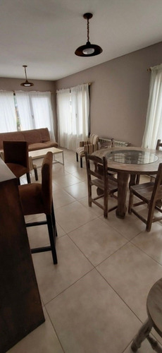 Imagen 2 de 11 de Hermoso Departamento En Pleno Centro San Martin De Los Andes - 2 Habitaciones 4/5 Pax