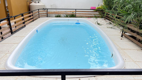 Complejo Turístico En Colón Con Piscina