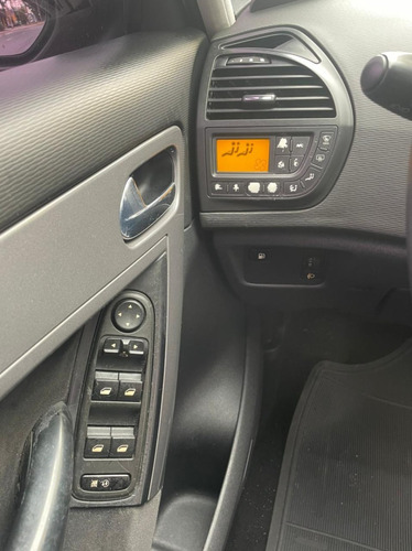 Imagem 11 de 11 de Citroen C4 Picasso 2.0 2009 Automática