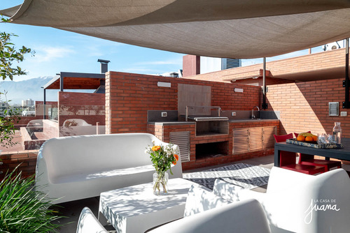 Encanto Y Vista Inmejorable En Último Piso En Providencia
