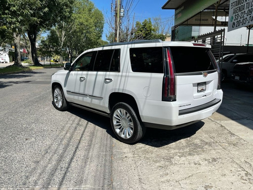 Imagen 7 de 12 de Cadillac Escalade Platinum 2016