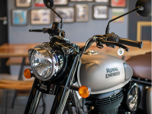 Imagen 10 de 25 de Royal Enfield Classic 350 Gunmetal Grey Reserva