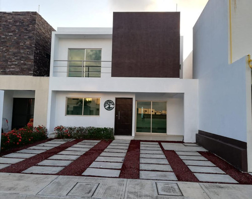 Imagen 1 de 22 de Lomas De La Rioja, Casa En Renta De 3 Recámaras