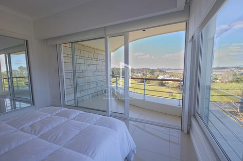 Penthouse En Alquiler, Veramansa