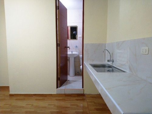 Imagen 3 de 7 de Alquiler Habitación Estreno C/baño Propio Y Cocina Incluida
