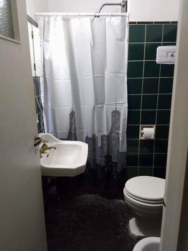 Imagen 13 de 15 de Departamento En Venta De 3 Dormitorios C/ Cochera En Centro