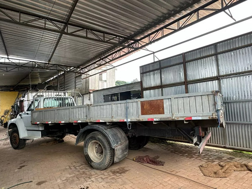 Ford F-12000l Carroceria De Ferro