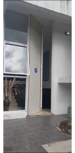 Vendo Importante Propiedad Con Bajada De Lanchas Villa Del Lago