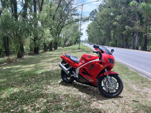Imagen 2 de 12 de Honda Vfr 750 Rc36 Ii