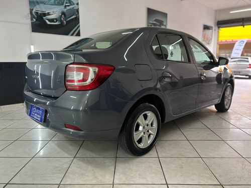 Imagem 5 de 9 de Renault Logan 1.6 Dynamique 8v Flex 4p Manual 2015 Cinza