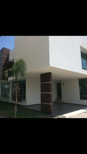 Imagen 15 de 30 de Moderna Casa En Venta En Exclusivo Residencial En Metepec